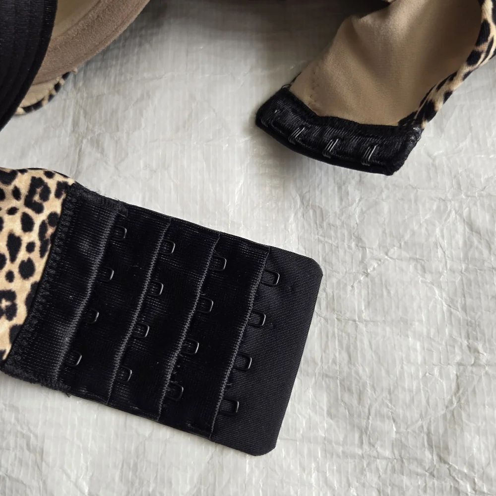 Leopard Print Women's Bra - Picture 4 of 4